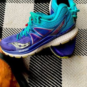 Saucony Triumph ISO size 8.5